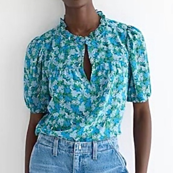J. Crew Tops - J.Crew Ruffle-Trim Short-Sleeve Top in Hyacinth Fields Size M